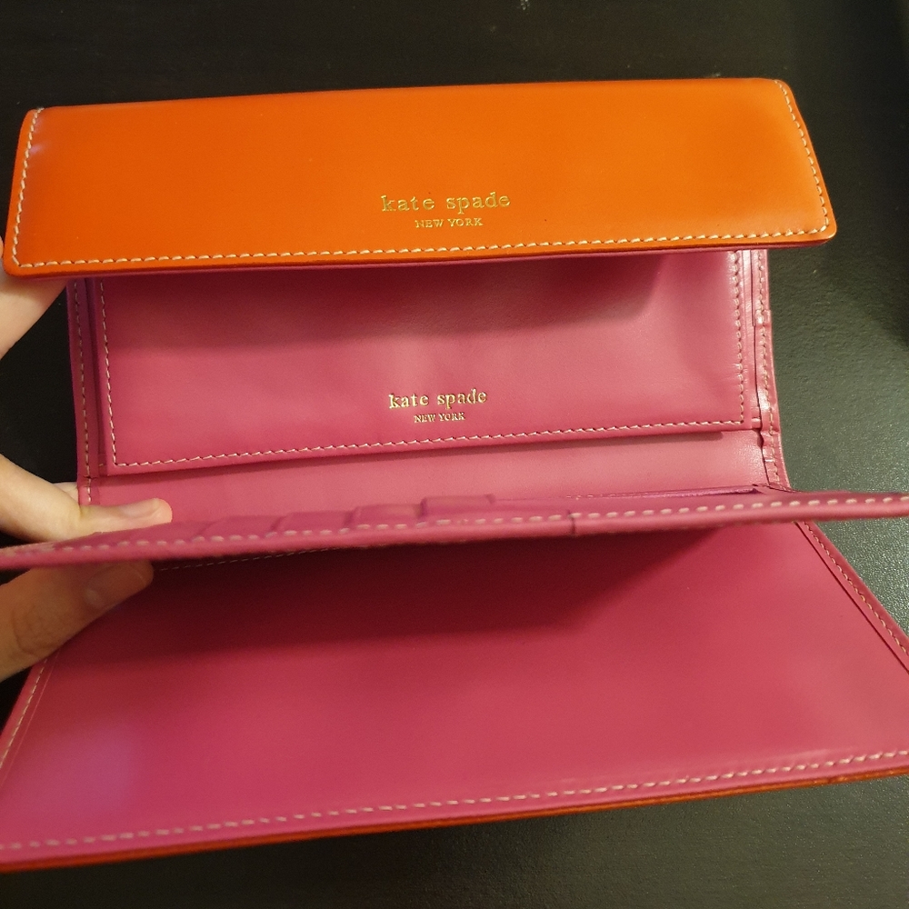 Kate Spade Wallet - Picture 4 of 4